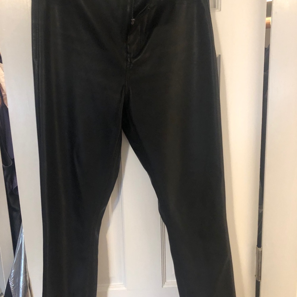 Blank NYC faux leather skinny size 30